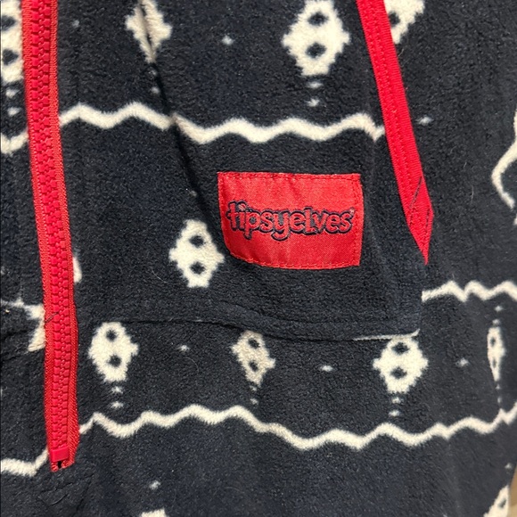 Tipsy Elves Blue and White Patterned Fabric - Picture 3 of 4